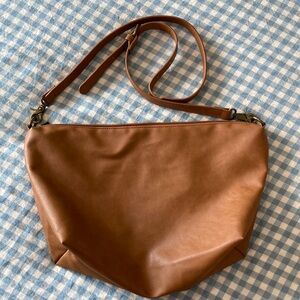 Grace & Lace messenger bag in caramel color